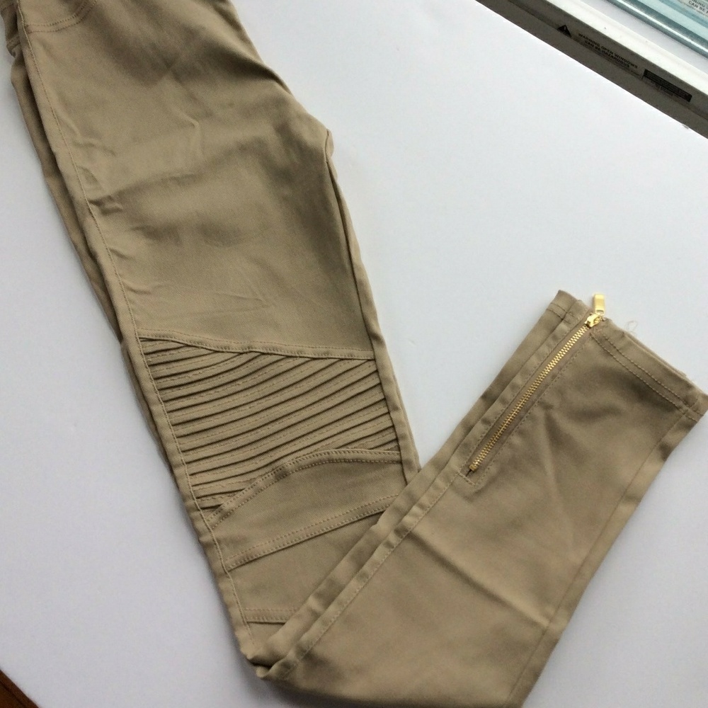 🌈 ONE Large LEFT! Khaki Moto Leggings - Picture 2 of 3